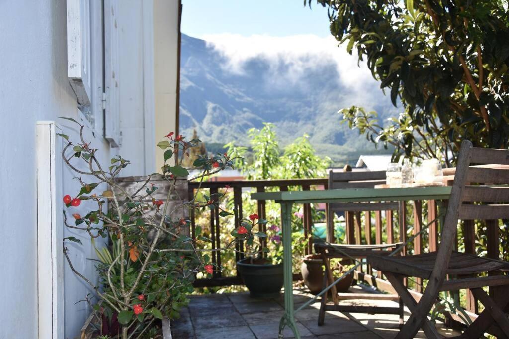 Le Strelitzia 1 Apartment Cilaos Bagian luar foto